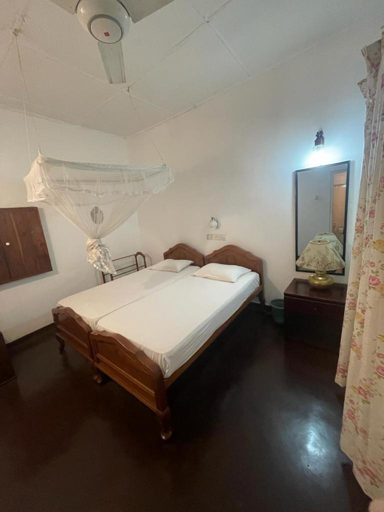 Kandy Inn Madugalle'S Family Guest House Ngoại thất bức ảnh