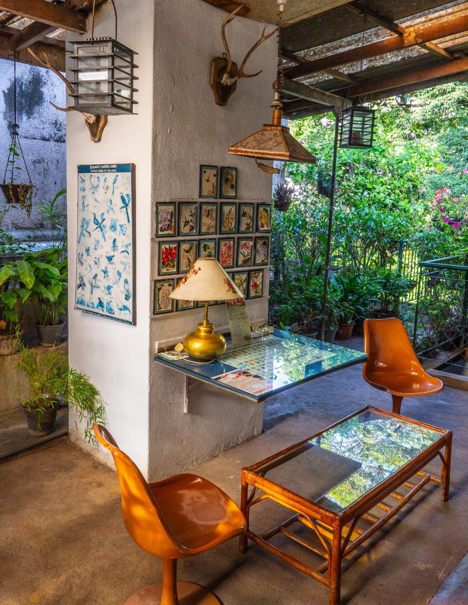 Kandy Inn Madugalle'S Family Guest House Ngoại thất bức ảnh