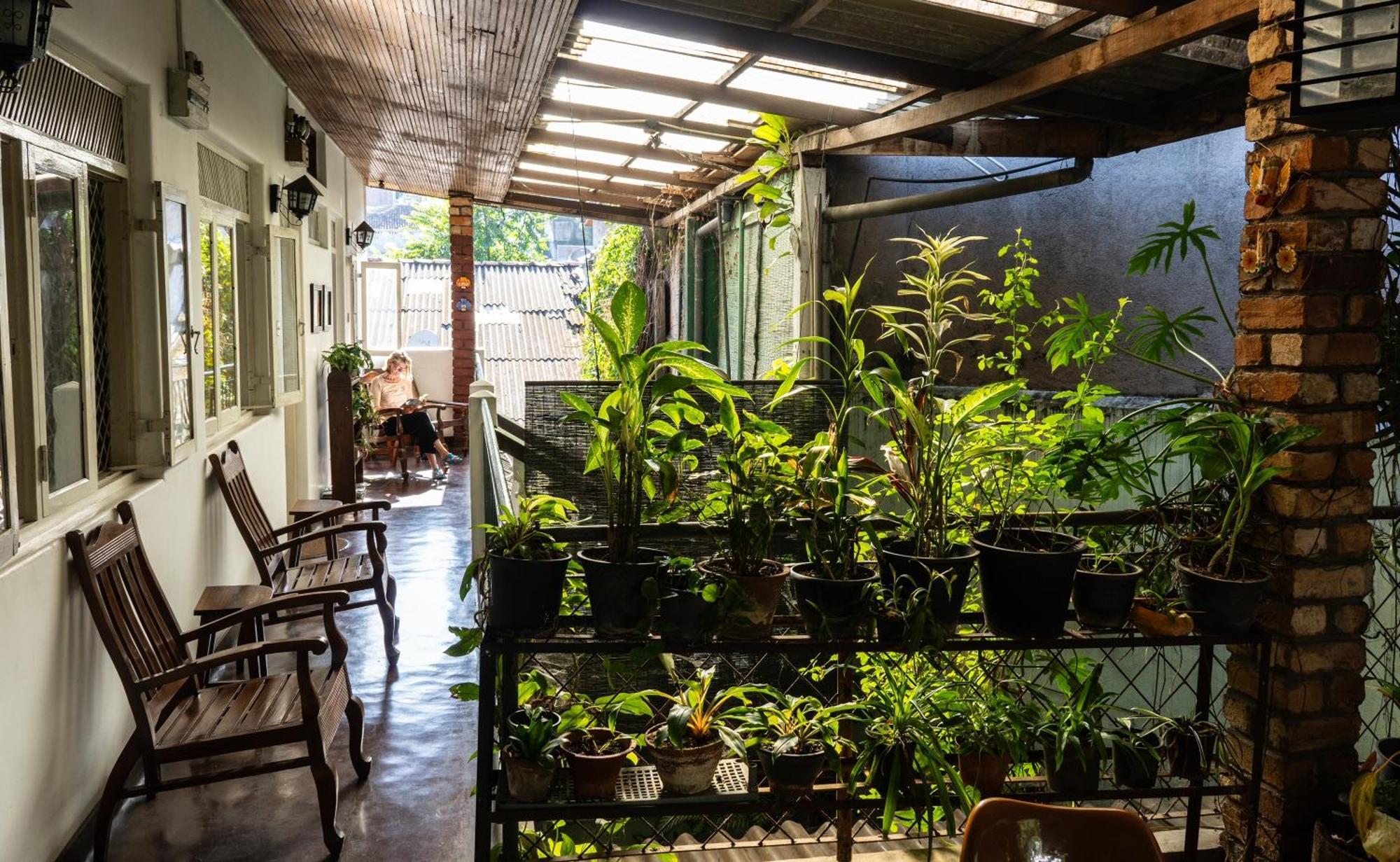 Kandy Inn Madugalle'S Family Guest House Ngoại thất bức ảnh